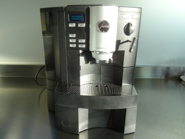 Kaffee-Maschine Vollautomat Jura X90