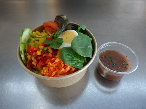 Gemischter-Salat, inkl. Ital. Sauce in Box gross