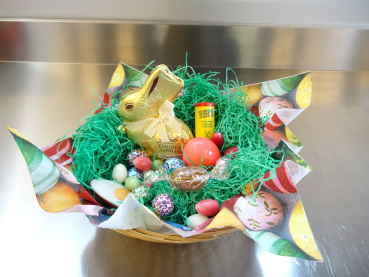 Osternest, komplett Ø 15 cm. - mit Goldhase Schoggi-Weiss (11 cm.)