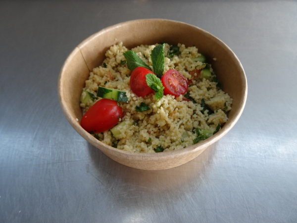 Couscous-Salat, inkl. Sauce in Box klein
