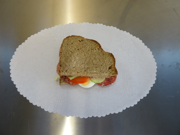 St. Galler Brot Dunkel Salami